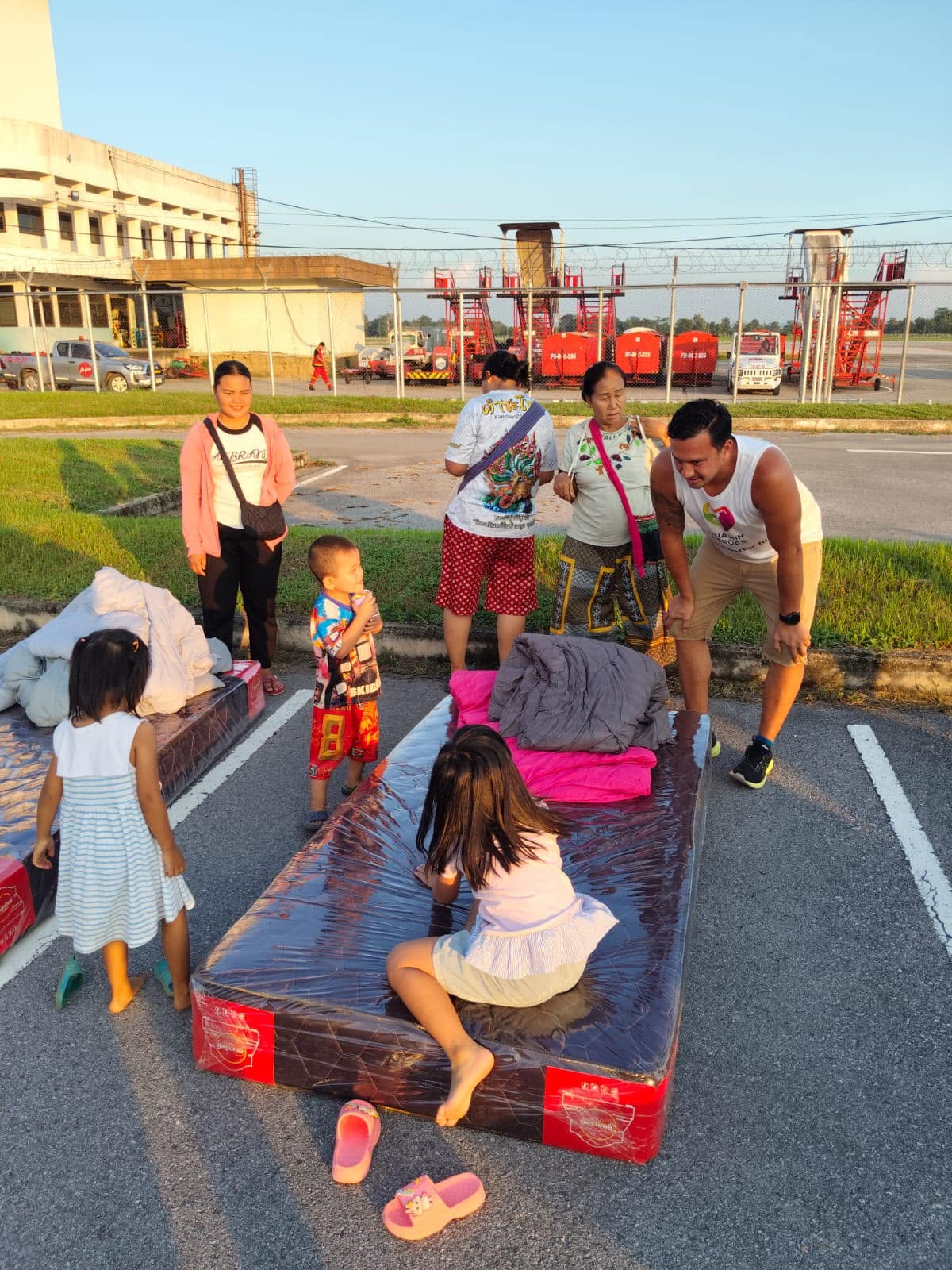 New mattresses for families displaced by floods